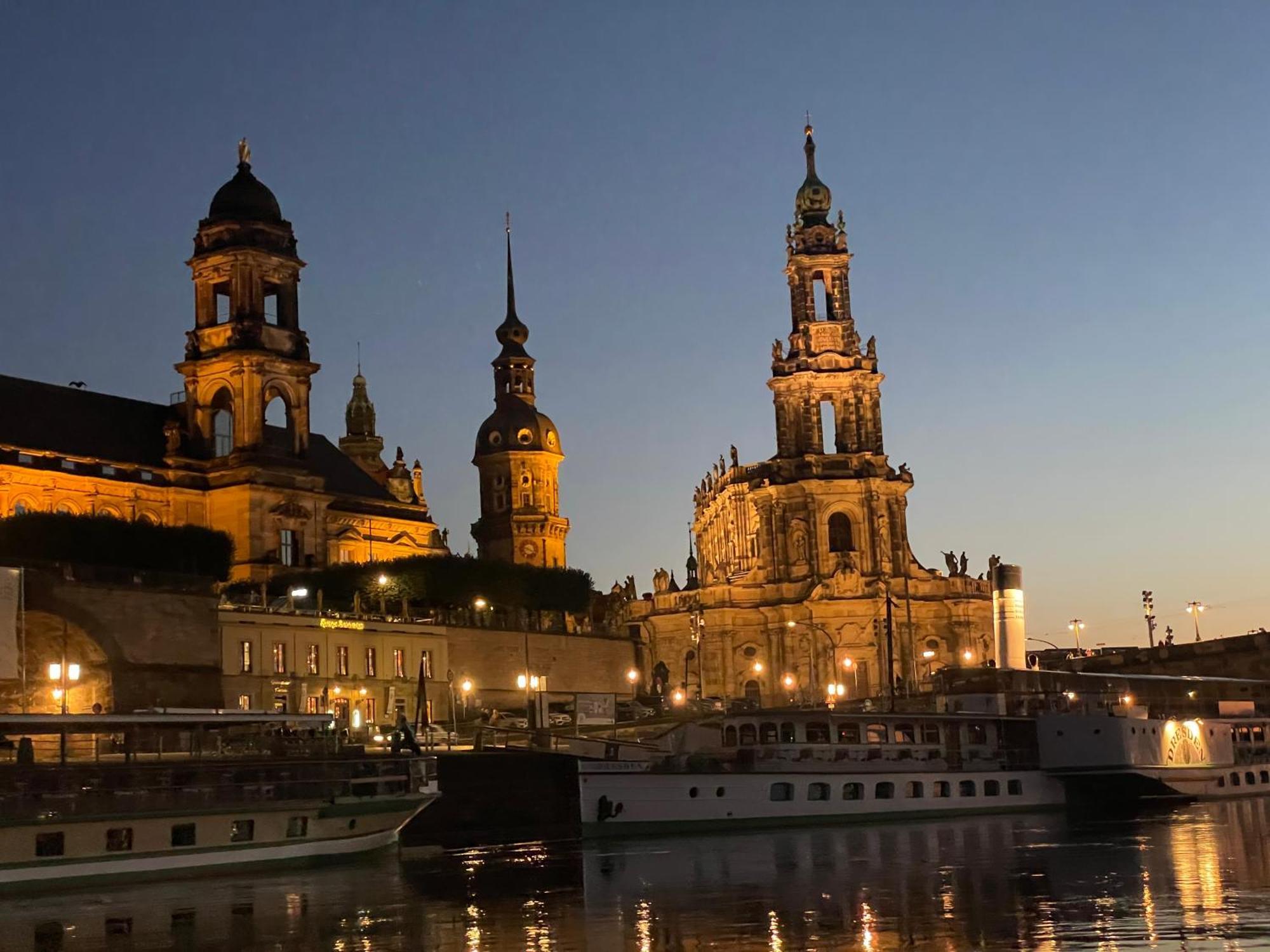 Ferienwohnungen Landeskrone Dresden Exterior foto