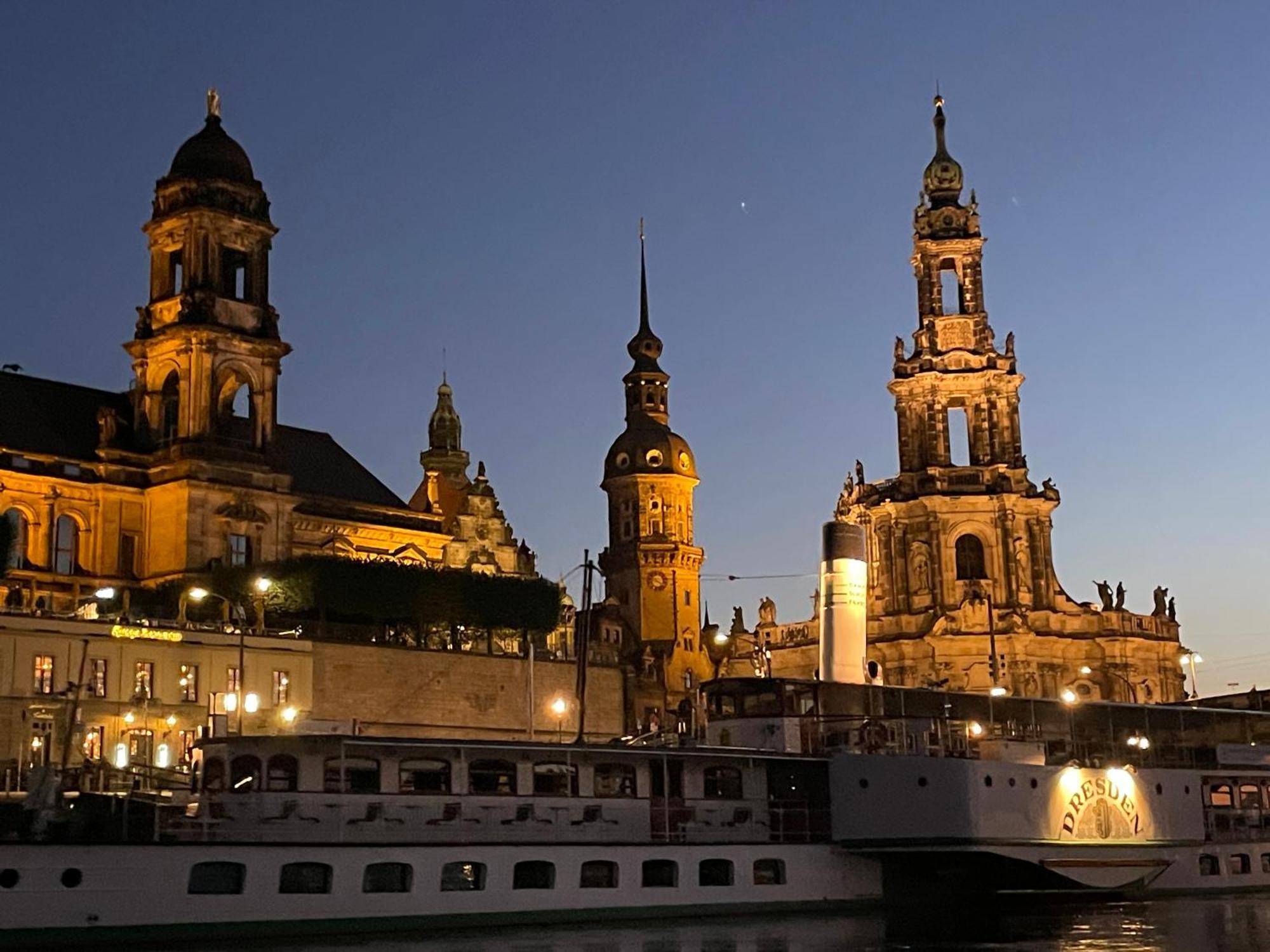 Ferienwohnungen Landeskrone Dresden Exterior foto