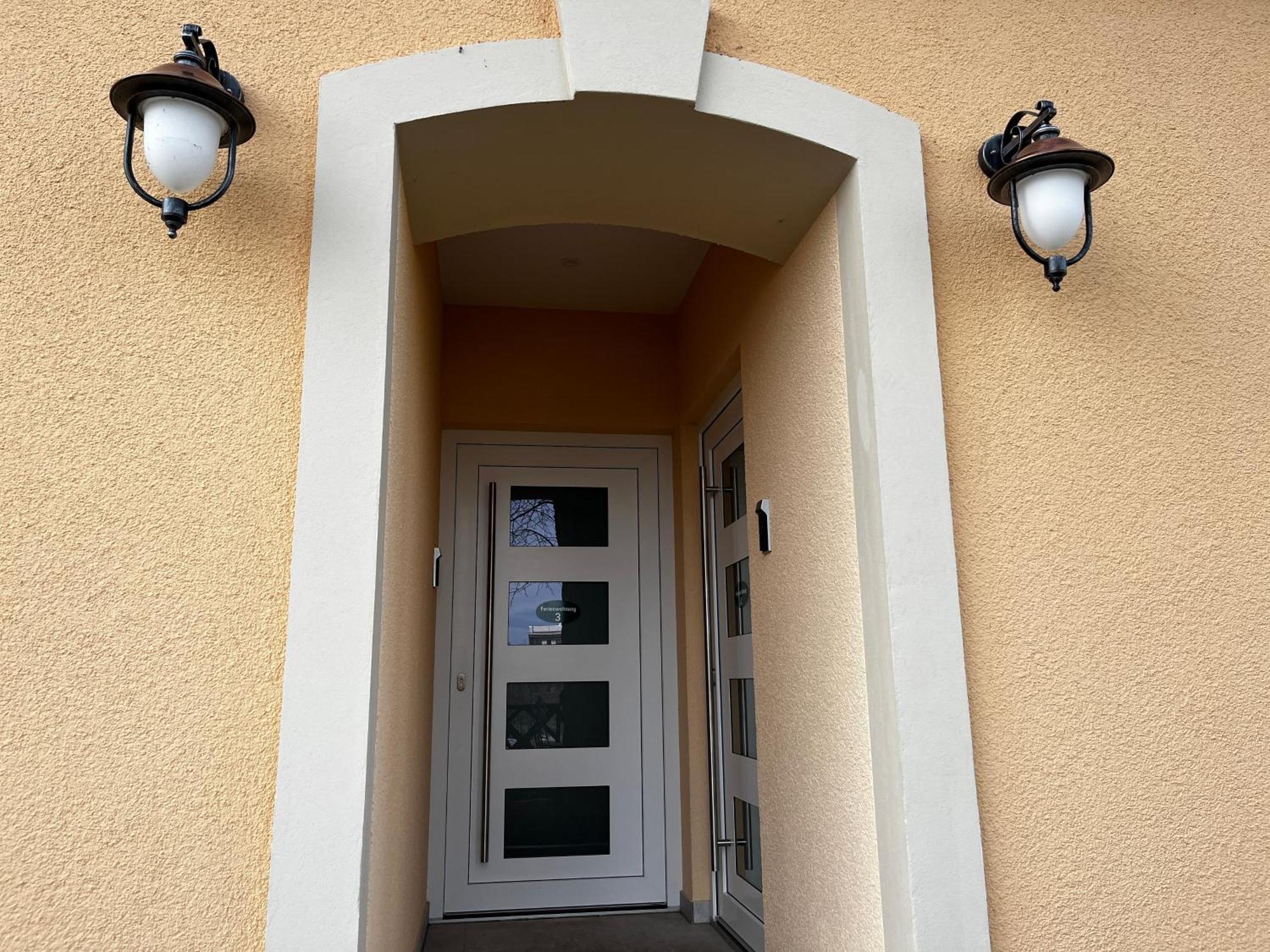 Ferienwohnungen Landeskrone Dresden Exterior foto